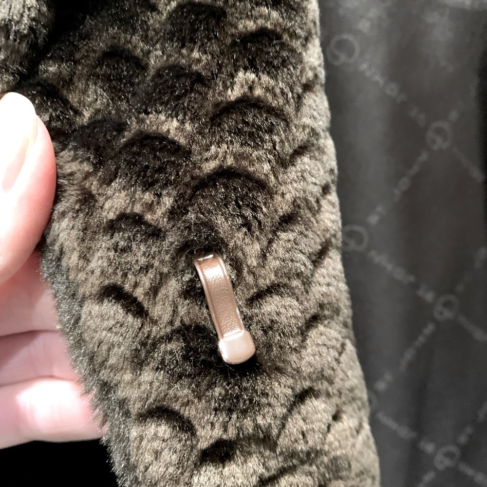 Vintage St. John by Marie Gray Fully Lined Double Breasted Faux Fur Coat - Picture 8 of 13